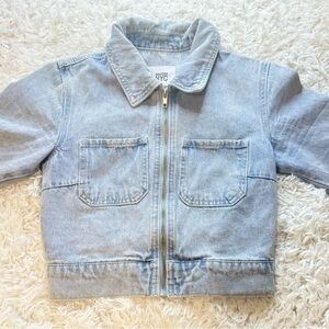 Madden NYC Light Wash Denim Zip Front Short Sleeve Top | Size XXS